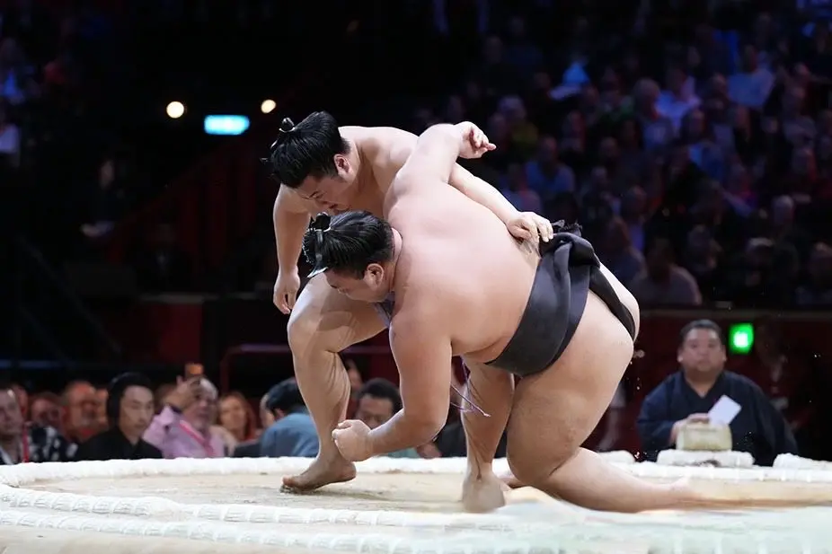 外套和黑色 外套和黑色