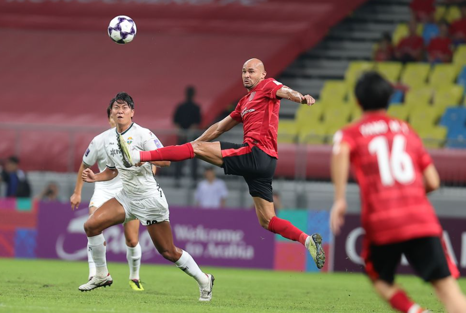 其次, 场比赛保持, ej