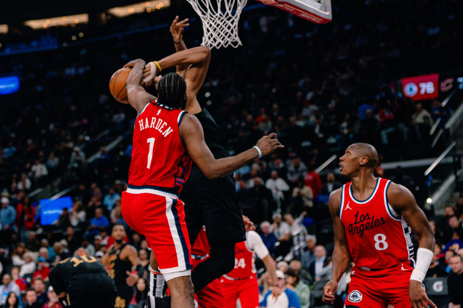 银河战舰, 伦纳德, 级别的球队 银河战舰, 伦纳德, 级别的球队