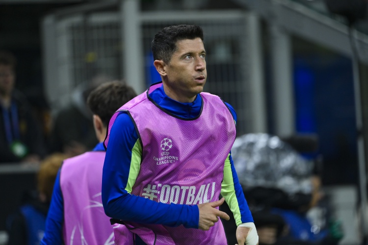 他们正在等, 如加维和亚 他们正在等, 如加维和亚